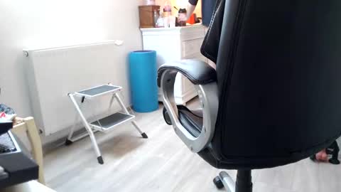 Snapshot of sexyman_fr chatting on March 7, 2025, 2:45 pm Vincent Vega online show from March 7, 2025, 2:45 pm