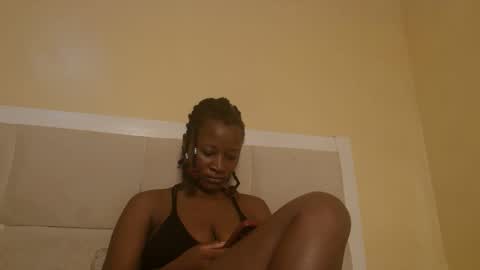 Snapshot of sexymia56 chatting on September 20, 2025, 7:20 am Miss mia online show from September 20, 2025, 7:20 am