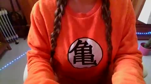 sexymisss24 online show from May 6, 2026, 12:32 pm