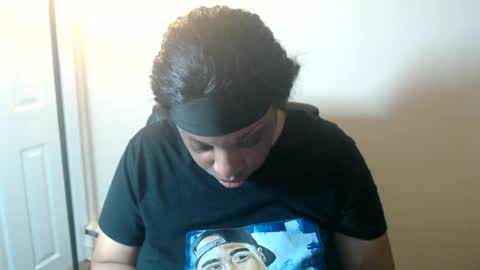 SexyMona online show from July 4, 2026, 7:47 am