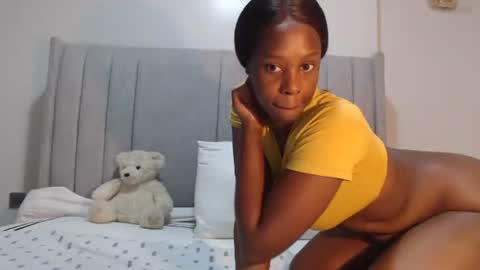 sexymonalisa1 online show from November 29, 2025, 3:09 am