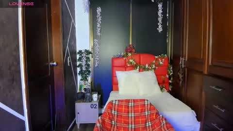 N A F online show from December 3, 2025, 7:12 pm