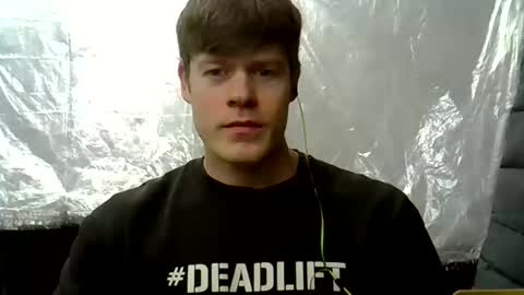 Snapshot of sexypornhot chatting on December 9, 2024, 6:34 am Erikson online show from December 9, 2024, 6:34 am