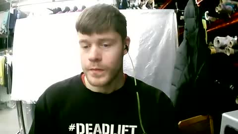 Snapshot of sexypornhot chatting on January 29, 2025, 6:43 am Erikson online show from January 29, 2025, 6:43 am