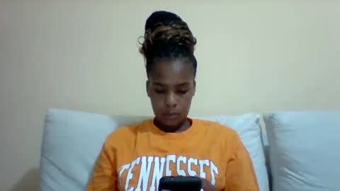 Snapshot of sexyqueen3457132 chatting on March 2, 2025, 4:10 pm DOVY ACHIENG online show from March 2, 2025, 4:10 pm