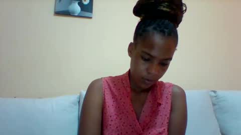 Snapshot of sexyqueen3457132 chatting on March 7, 2025, 11:18 am DOVY ACHIENG online show from March 7, 2025, 11:18 am