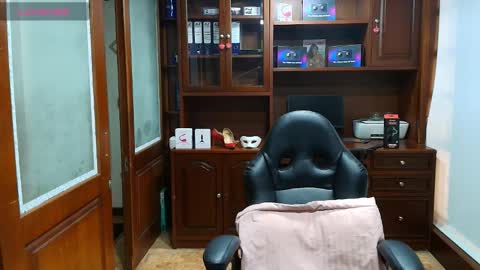 R A C H E L online show from December 19, 2025, 12:12 pm