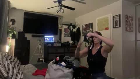 sexyred77713 online show from January 9, 2026, 11:17 pm