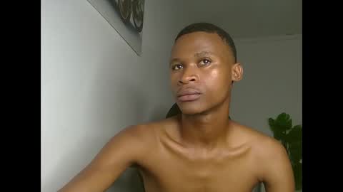 Snapshot of sexyromeo_bbc chatting on May 30, 2026, 8:17 pm Enzo online show from May 30, 2026, 8:17 pm