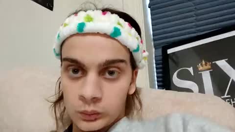 sexyshayla_twink online show from December 4, 2025, 8:17 pm