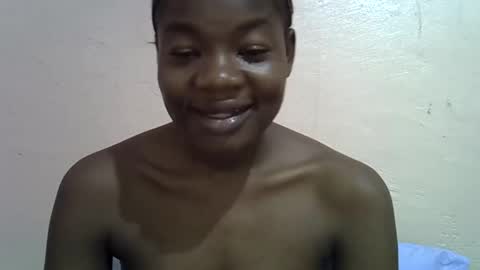 sexyshaz22 online show from April 5, 2026, 1:41 pm