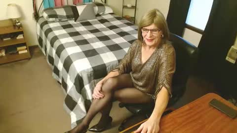 sexysindey79 online show from December 26, 2024, 9:04 pm