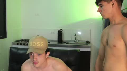 sexyskinnynaksu online show from May 15, 2026, 11:01 pm