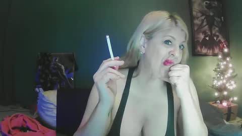 Snapshot of sexystripper69 chatting on December 10, 2024, 4:13 am sexystripper69 online show from December 10, 2024, 4:13 am