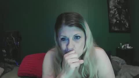 Snapshot of sexystripper69 chatting on September 19, 2025, 12:02 am sexystripper69 online show from September 19, 2025, 12:02 am