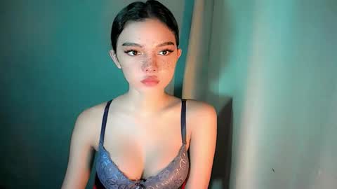 sexytight_tanya online show from June 10, 2026, 7:57 pm