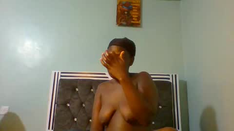 Snapshot of sexyvivy chatting on January 14, 2025, 6:24 am VIVIAN online show from January 14, 2025, 6:24 am