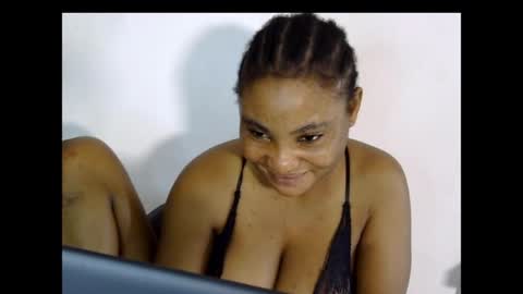 sexyvvy online show from July 6, 2026, 3:03 pm