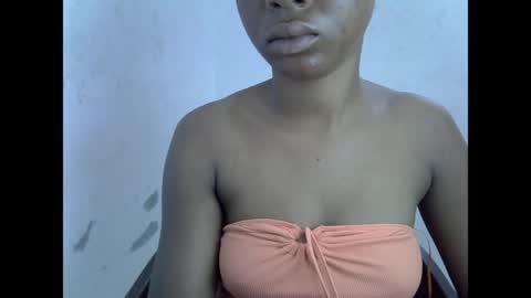 sexyxpeach online show from April 22, 2026, 10:17 am