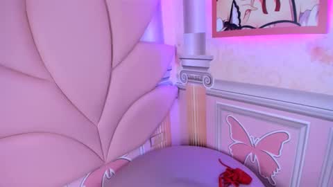 Snapshot of sexyy_kitty18 chatting on February 14, 2025, 9:24 am KATY online show from February 14, 2025, 9:24 am