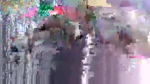Snapshot of sexyy_tiny chatting on February 6, 2026, 4:50 am Mel online show from February 6, 2026, 4:50 am