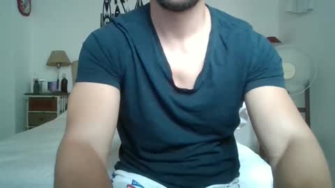 Snapshot of sexyyphilip chatting on December 24, 2024, 7:33 pm sexyyphilip online show from December 24, 2024, 7:33 pm