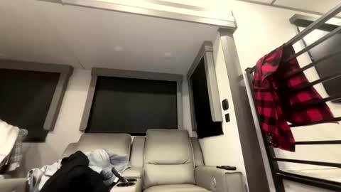 Snapshot of sga20233 chatting on January 21, 2025, 12:39 pm sga20233 online show from January 21, 2025, 12:39 pm