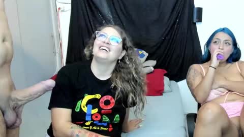 Snapshot of sgmr chatting on February 23, 2025, 8:11 pm MiaSergio online show from February 23, 2025, 8:11 pm