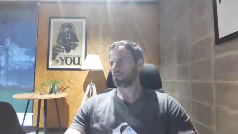 shad0w_hunter online show from January 23, 2025, 10:01 pm