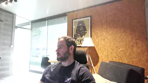 shad0w_hunter online show from September 15, 2025, 12:38 pm