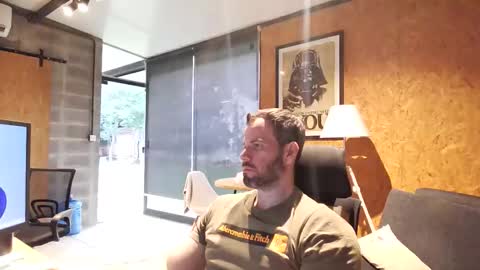 shad0w_hunter online show from May 8, 2026, 8:14 pm