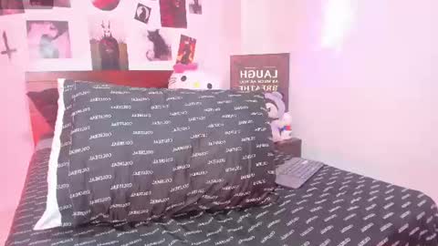 shadow_queen666 online show from August 9, 2026, 3:23 am