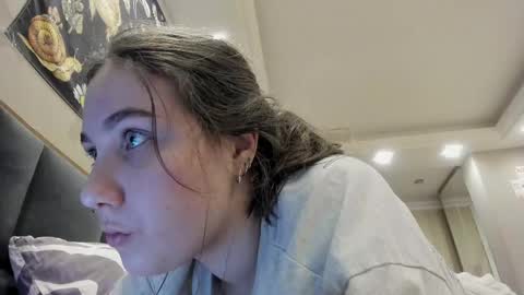 Snapshot of shadow_raffi chatting on March 1, 2025, 4:04 am shadow_raffi online show from March 1, 2025, 4:04 am