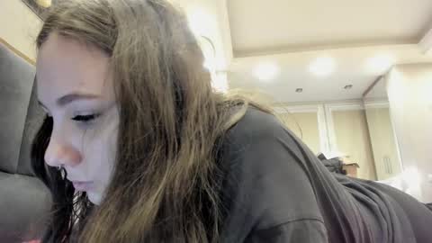 Snapshot of shadow_raffi chatting on March 9, 2025, 2:43 pm shadow_raffi online show from March 9, 2025, 2:43 pm