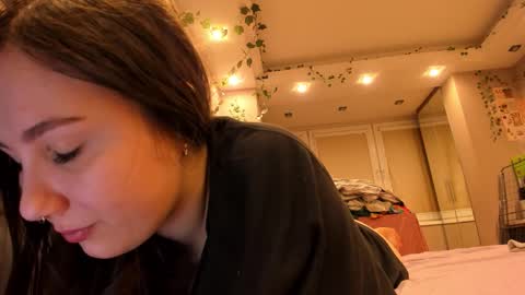 Snapshot of shadow_raffi chatting on September 28, 2025, 7:08 pm shadow_raffi online show from September 28, 2025, 7:08 pm