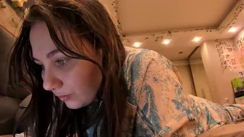 Snapshot of shadow_raffi chatting on November 30, 2025, 7:18 pm shadow_raffi online show from November 30, 2025, 7:18 pm