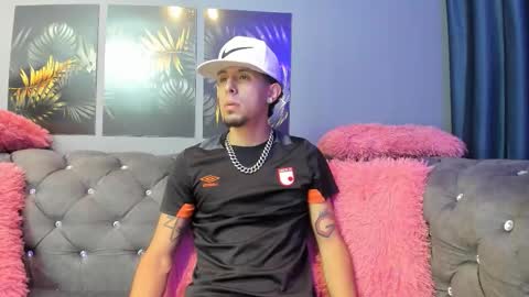 Snapshot of shadowlustt chatting on October 12, 2025, 1:43 pm shadowlustt online show from October 12, 2025, 1:43 pm