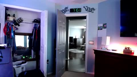 shaftyone4u online show from April 10, 2026, 11:09 pm