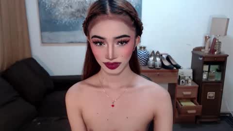 Snapshot of shaina_cummer chatting on February 8, 2026, 11:08 pm shaina online show from February 8, 2026, 11:08 pm