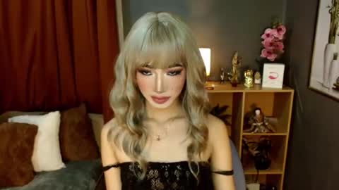 Snapshot of shaina_cummer chatting on March 23, 2026, 10:30 am shaina online show from March 23, 2026, 10:30 am