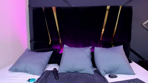 Snapshot of shaina_vasquez chatting on January 31, 2025, 3:41 am Shaina Vasquez online show from January 31, 2025, 3:41 am