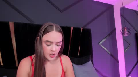 Snapshot of shaina_vasquez chatting on September 15, 2025, 1:16 am Shaina Vasquez online show from September 15, 2025, 1:16 am