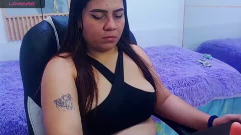 Snapshot of shaira_m1 chatting on October 7, 2025, 5:43 pm shaira online show from October 7, 2025, 5:43 pm
