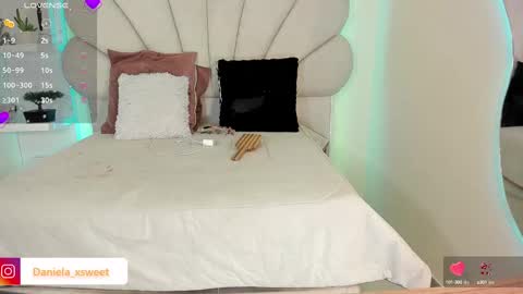 shairytovar online show from October 12, 2025, 6:34 am