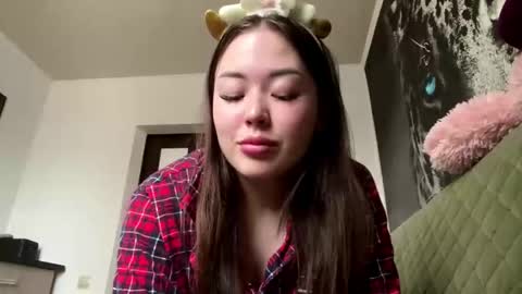 Hana online show from December 19, 2025, 3:57 am