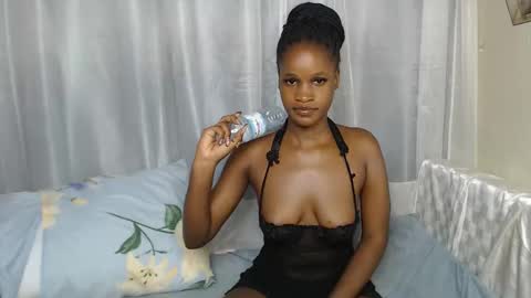 Snapshot of shaky396294 chatting on October 13, 2025, 1:11 pm shaky xxx online show from October 13, 2025, 1:11 pm