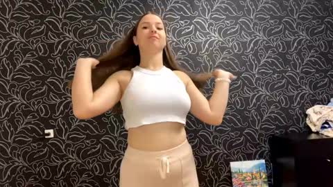 Iris online show from September 27, 2025, 8:14 pm