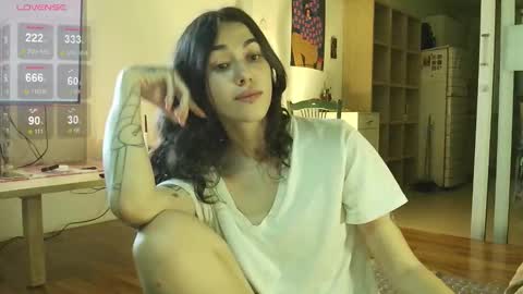 Snapshot of shamahasla chatting on February 23, 2026, 5:21 pm Sade online show from February 23, 2026, 5:21 pm