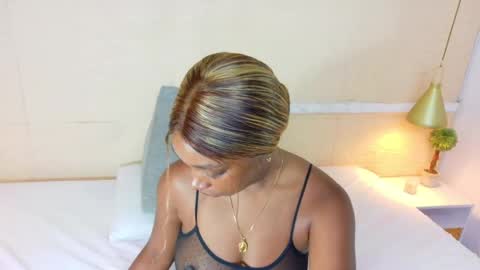 Catalina online show from October 4, 2025, 8:07 pm