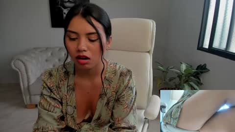 Snapshot of shanabellucy chatting on January 7, 2025, 9:14 pm onlyfans shanabellucy online show from January 7, 2025, 9:14 pm